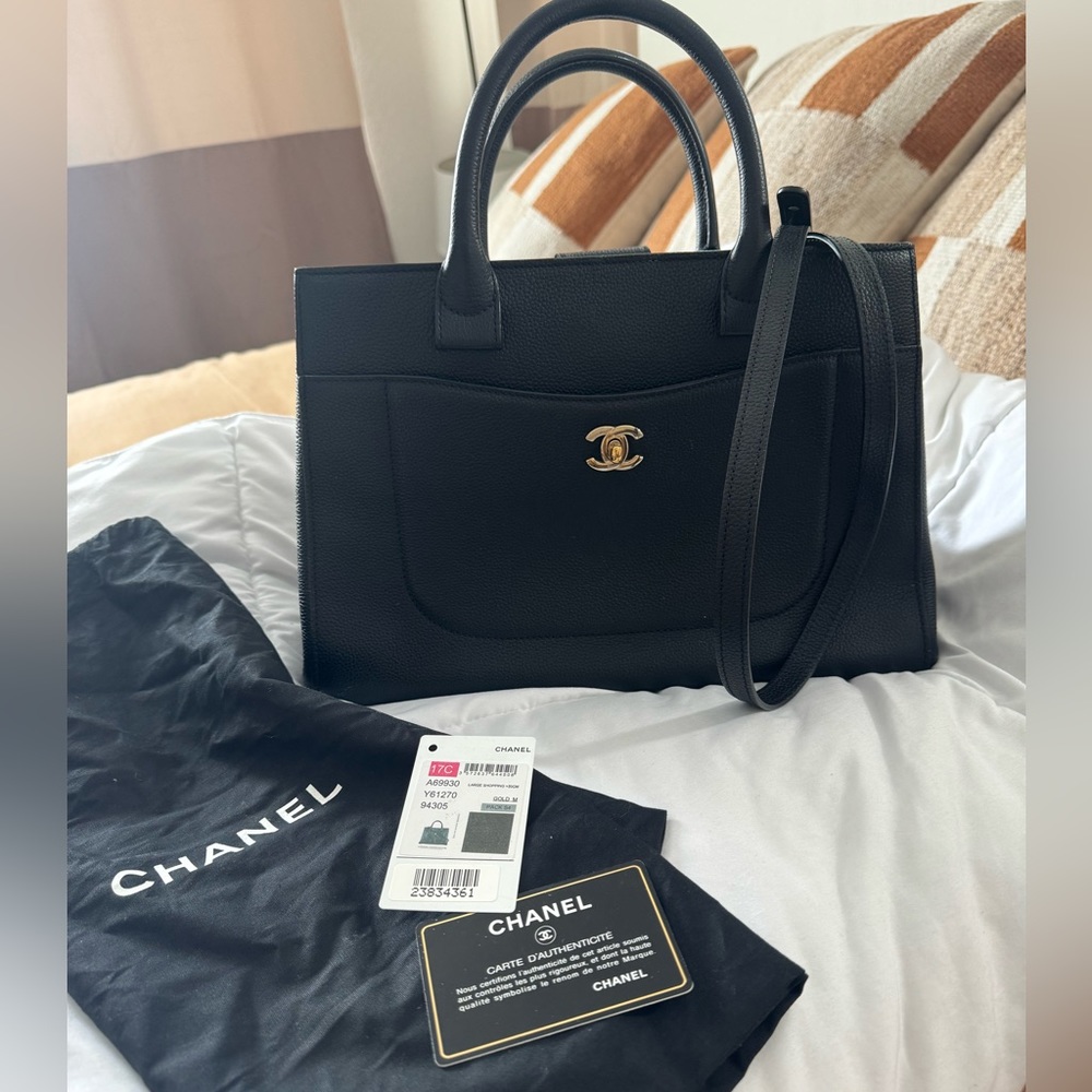 CHANEL Black Caviar Leather Top Handle Tote with Gold CC Hardware